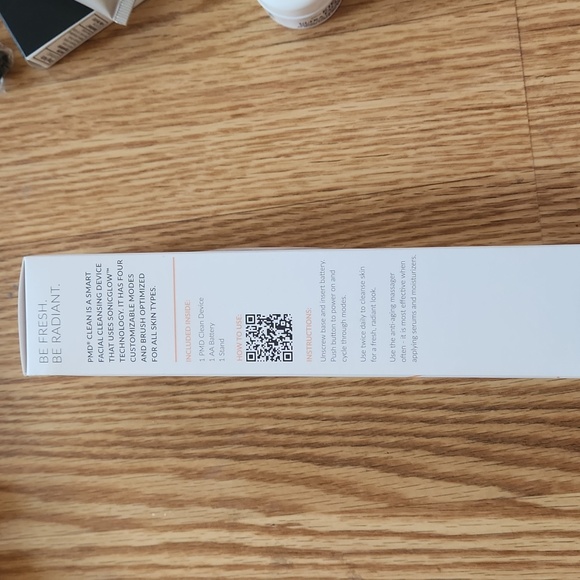 PMD Clean Smart Facial Cleansing Device - Picture 4 of 5